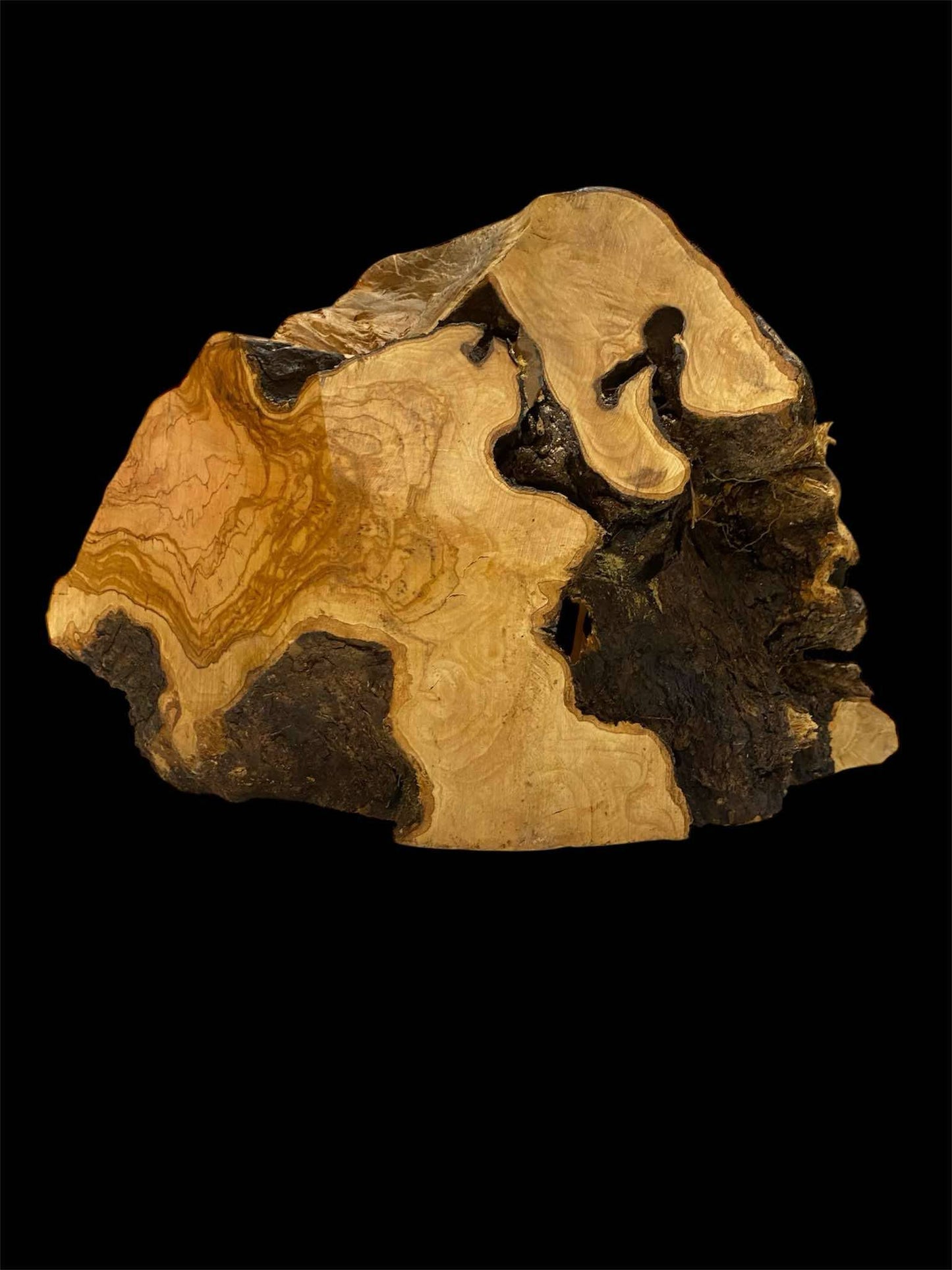 Olive wood faceless grotto